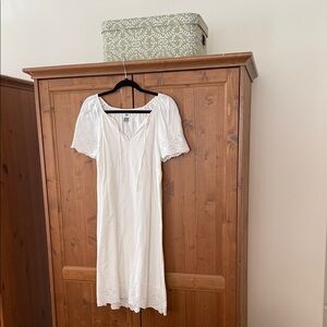 Old Navy offwhite eyelet summer dress